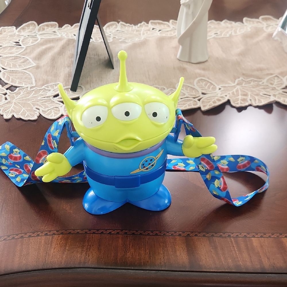 Toy Story Alien Sipper with Blue and Green Colors